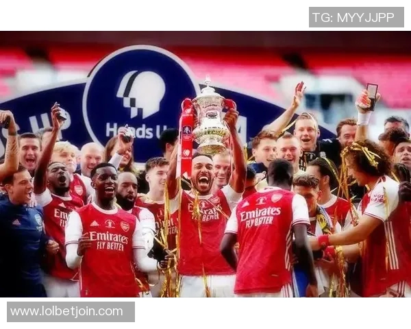 足总杯惊现冷门阿森纳与皇马激战成和争议判罚引发全场热议