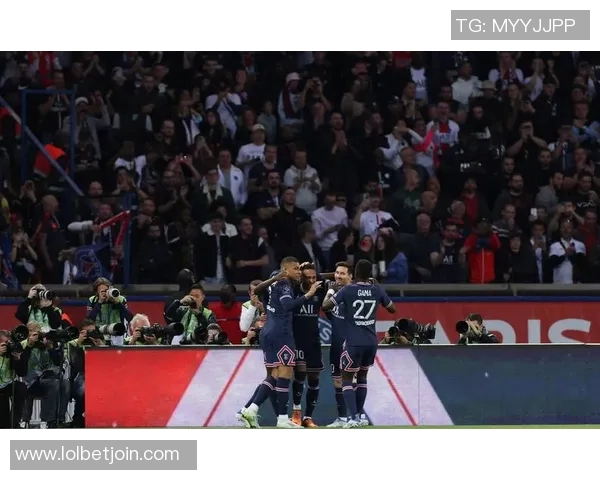 中超精彩对决利物浦逆转巴黎圣日耳曼神奇扑救点燃全场激情