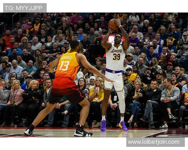 友谊赛精彩回顾AC米兰小胜里昂逆转瞬间引发全场热烈欢呼