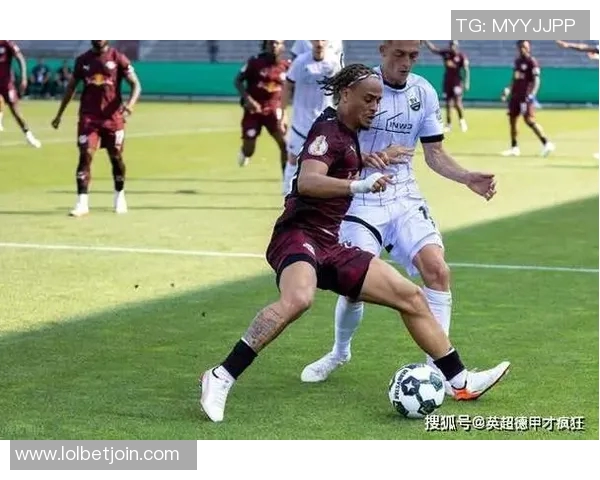 英超精彩对决那不勒斯大胜莱比锡神扑瞬间引发转会热议