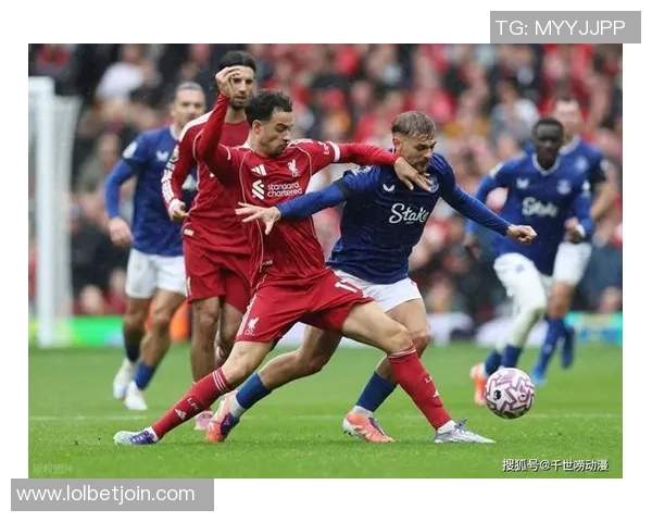 国王杯精彩对决曼联大胜阿森纳引发转会热议