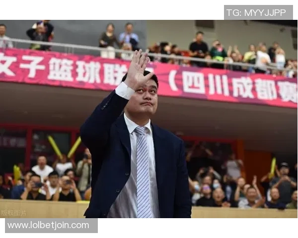 姚明在体育界与社会各界的影响力与评价探讨 姚明在体育界与社会各界的影响力与评价探讨