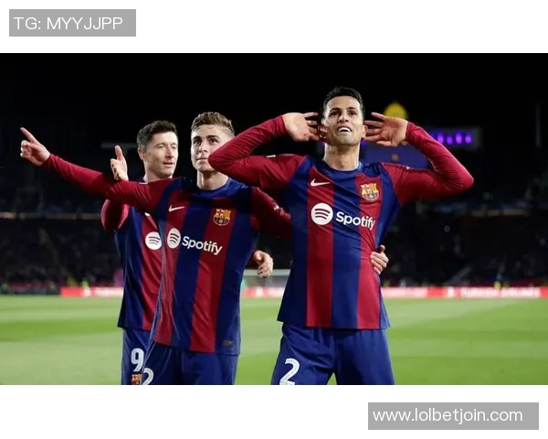 中超赛场巴萨大胜本菲卡乌龙球引发争议判罚全场沸腾