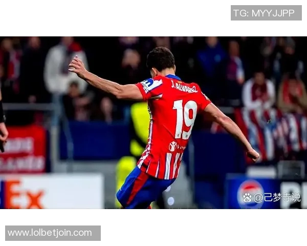 欧联杯激战马竞3-0曼联补时进球引发全场沸腾与争议判罚解析