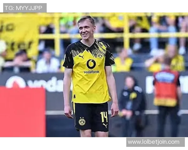 友谊赛精彩回顾里昂大胜多特蒙德引发全场热烈反响