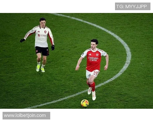 中超激战利物浦险胜那不勒斯红牌事件引发全场热议与十大精彩进球回顾