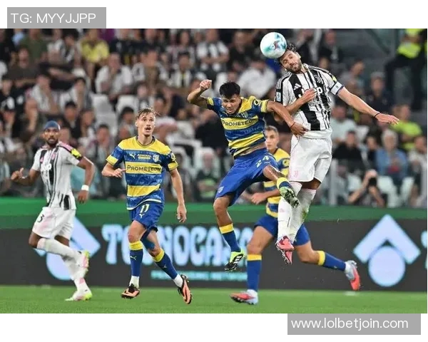 国王杯激战曼联逆转尤文图斯五比一全场沸腾瞬间回顾 国王杯激战曼联逆转尤文图斯五比一全场沸腾瞬间回顾