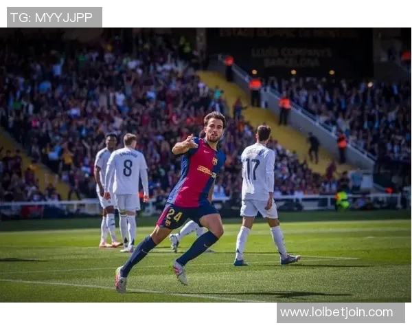 西甲经典对决:皇马与巴萨激战成平局战术解析引发热议 西甲经典对决:皇马与巴萨激战成平局战术解析引发热议