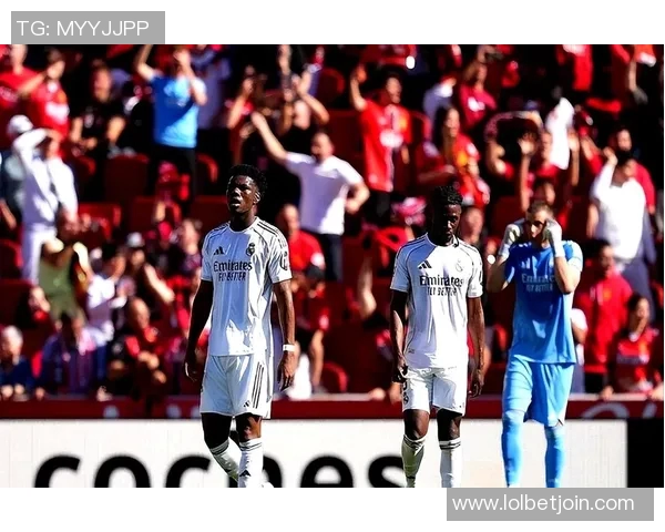 世界杯惊天冷门拜仁逆转巴萨补时绝杀引爆全场激情