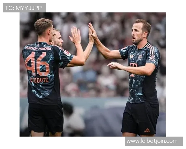 中超赛场惊现乌龙球引发争议里昂5-1逆袭拜仁全场沸腾