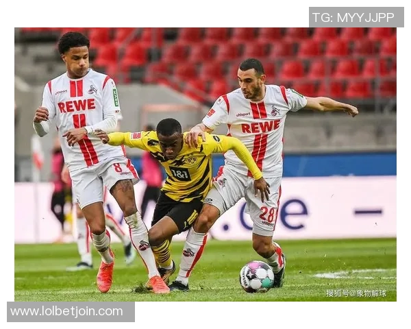 德甲激战莱比锡狂胜多特蒙德红牌事件引发全场热议与争议