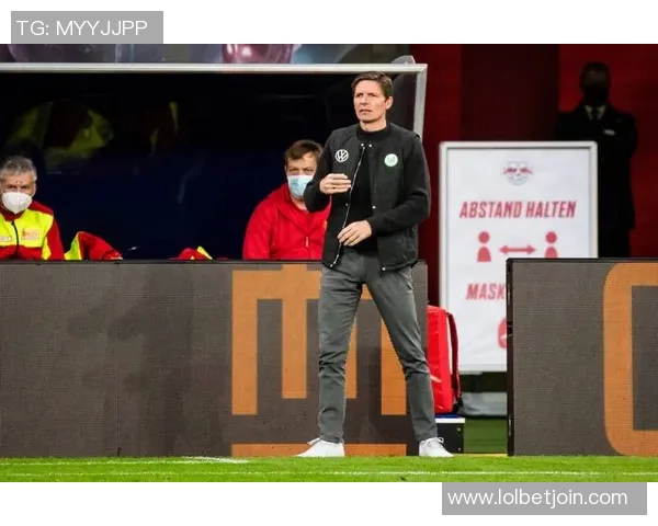 德甲惊现冷门利物浦与莱比锡激战成平局帽子戏法引发全场狂欢